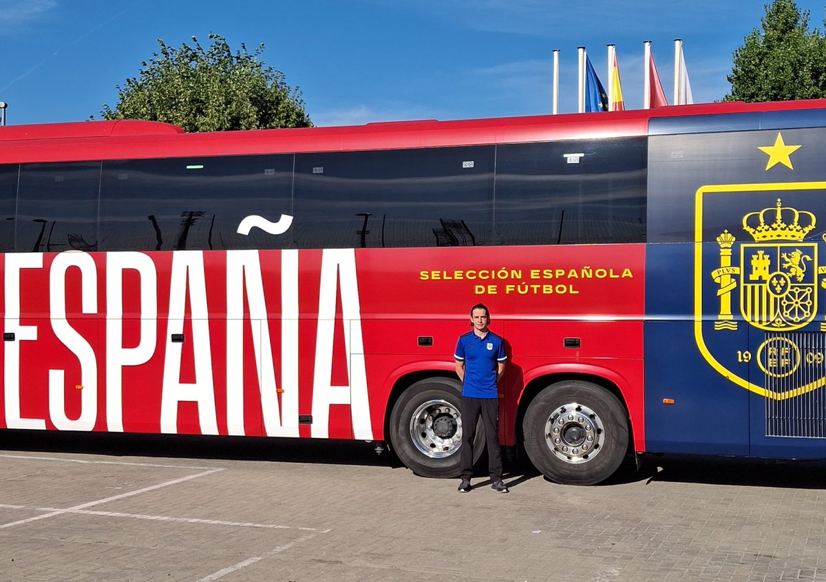 David Tenorio (@davtenorio) on Twitter photo Juegos Olimpicos París 2024. Concentración en Las Rozas - Selección OLÍMPICA masculina de ESPAÑA <a href="/SEFutbol/">Selección Española Masculina de Fútbol</a> #Fútbol #Football #Soccer Juegos Olimpicos París 2024. Concentración en Las Rozas - Selección OLÍMPICA masculina de ESPAÑA <a href="/SEFutbol/">Selección Española Masculina de Fútbol</a> #Fútbol #Football #Soccer