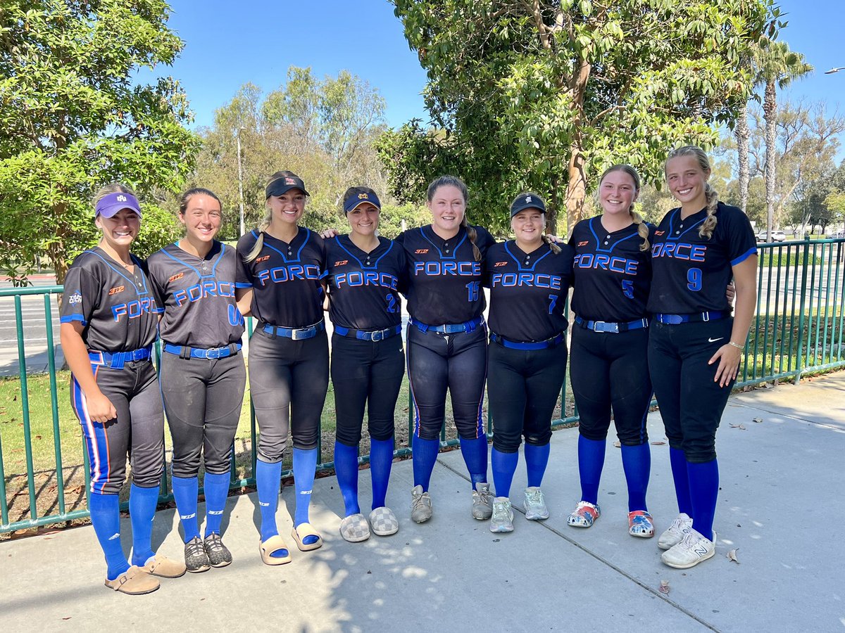 Goodbyes are never easy….we’re sending off an amazing group of girls to the next stop in their 🥎 careers~thanks for everything you’ve given to our program. We will always be your biggest fans! 👏🏻