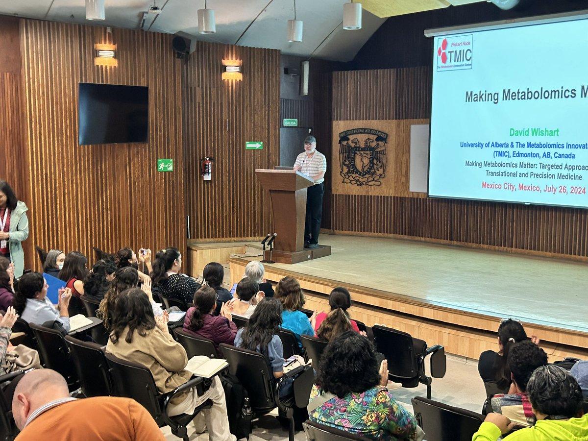 Yami_Loher's tweet photo. Happening now! Dr. David Wishart is delivering the keynote conference "Making Metabolomics Matter." The participation of so many enthusiasts in metabolomics has exceeded our expectations. We are thrilled! Thanks @UNUBIOLAC @WishartLab #MakingMetabolomicsMatter https://t.co/EcEaNdhXCa