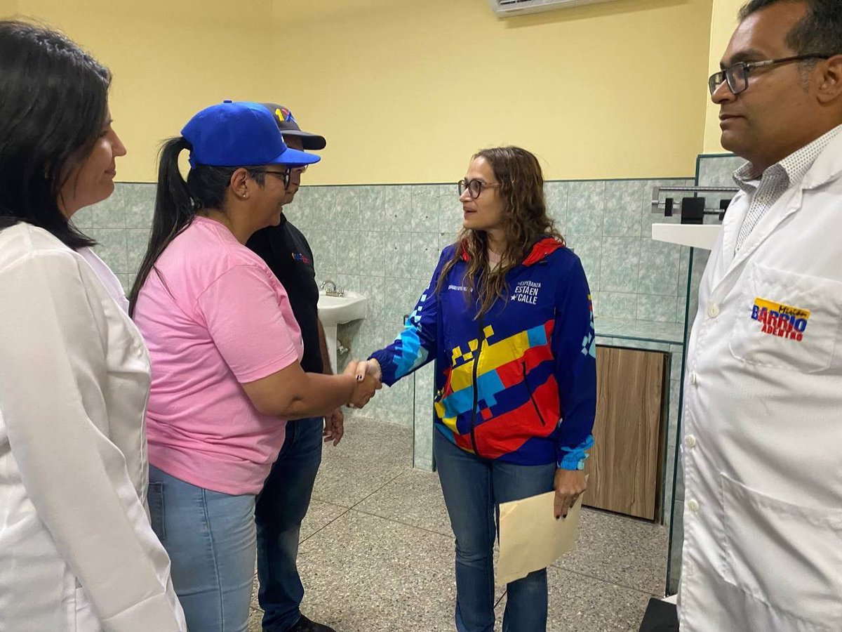 #26Jul Orden cumplida presidente 
<a href="/NicolasMaduro/">Nicolás Maduro</a>, 4 CDI de Lara están rehabilitados y al servicio del pueblo. 
Con el acompañamiento de la Ministra 
<a href="/MagaGutierrezV/">Magaly Gutiérrez Viña</a> la salud se sigue fortaleciendo en nuestro estado.