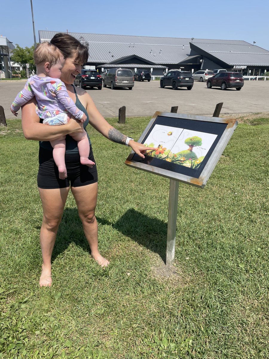 UnitedWayRegina's tweet photo. Summer Story Splash was a hit with @ReginaEYFC! 🌞📚 Families crafted nature weaves, explored "A Bear, A Bee, and A Honeytree" by Daniel B and Brandon  S, and cooled off in the splash park. Fun and learning all in one day! 🌿🐻🍯💦#FamLitHub https://t.co/29AKYWjNZP
