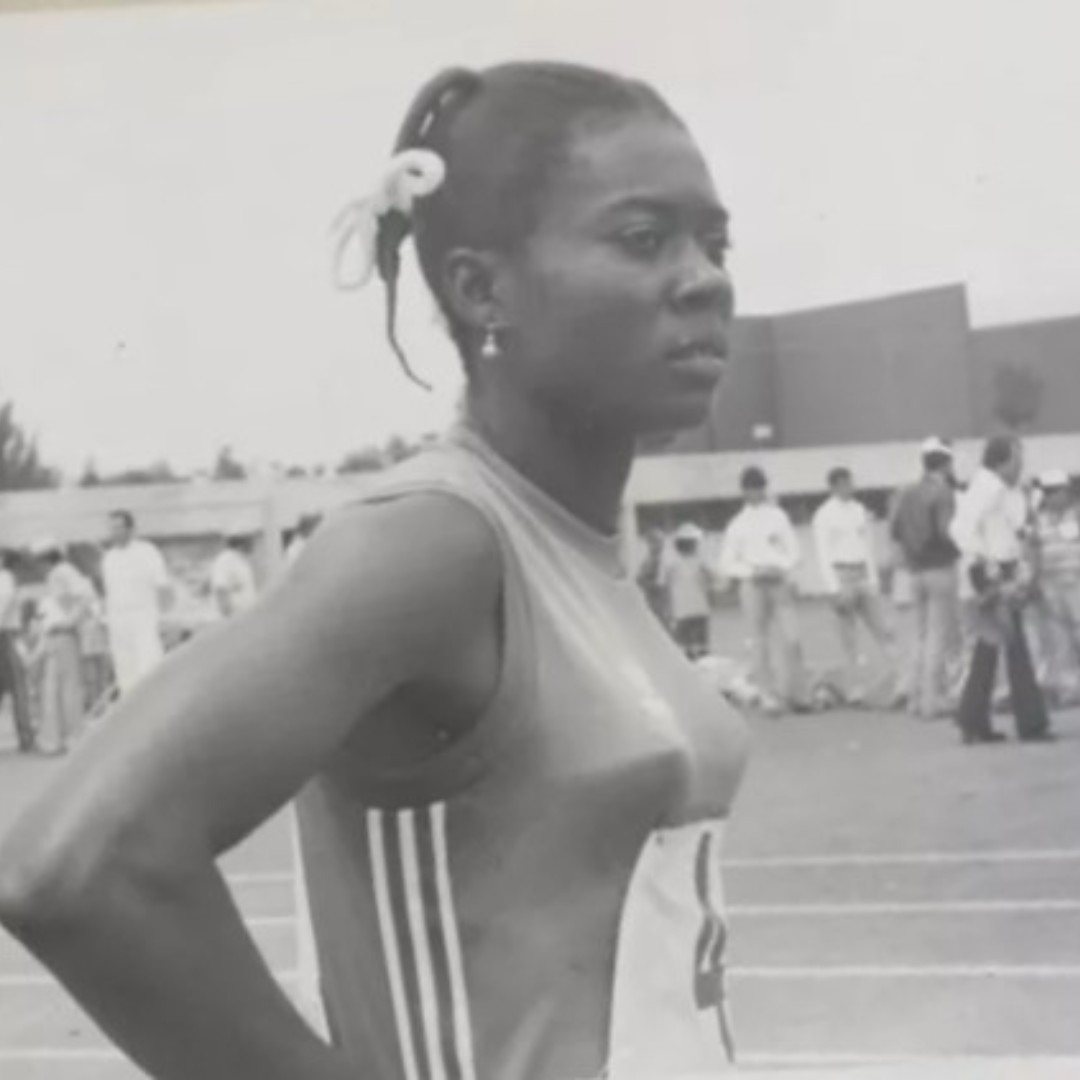 NHS England (@nhsengland) on Twitter photo An NHS nurse once described as the 'fastest woman in Africa' recently retired after nearly 50 years of service.
Rose, who represented Ghana at the #Olympics, joined the NHS after competing for her country and spent her whole nursing career at <a href="/LNWH_NHS/">London North West University Healthcare</a>.
Thank you Rose.đź’™ An NHS nurse once described as the 'fastest woman in Africa' recently retired after nearly 50 years of service.
Rose, who represented Ghana at the #Olympics, joined the NHS after competing for her country and spent her whole nursing career at <a href="/LNWH_NHS/">London North West University Healthcare</a>.
Thank you Rose.đź’™