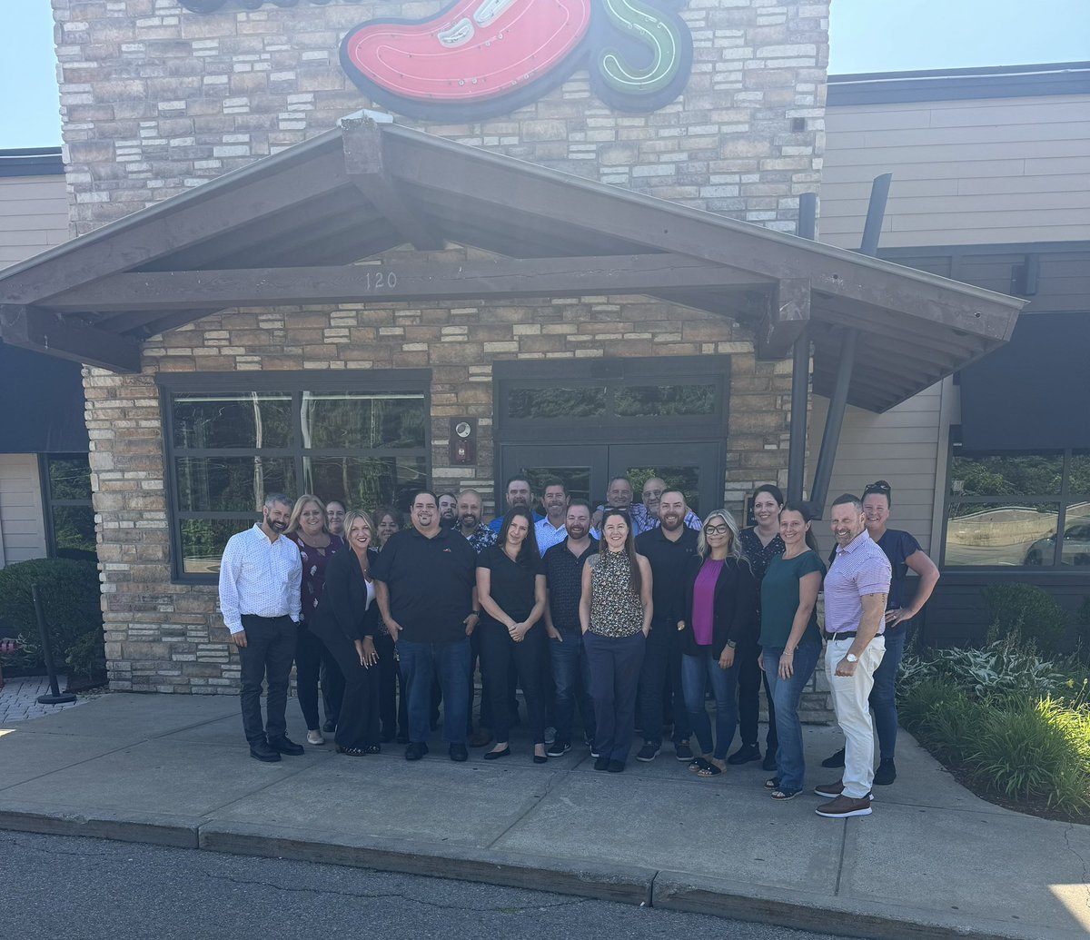 dougcomings's tweet photo. Wicked good listenin’ session with the greater Boston and Rhody teams! 

Excellent insight from talented leadahs! See ya’ at conference next week 🦞⚓️🌶️ https://t.co/8nlWKeiWRv