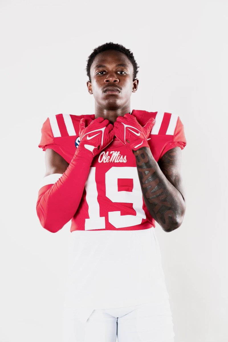 BanksTravaris's tweet image. Year uno