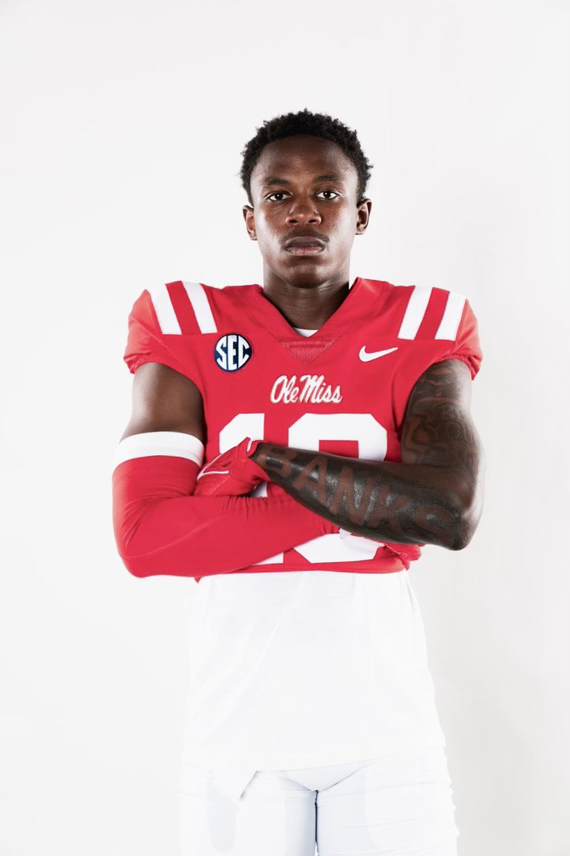 BanksTravaris's tweet image. Year uno