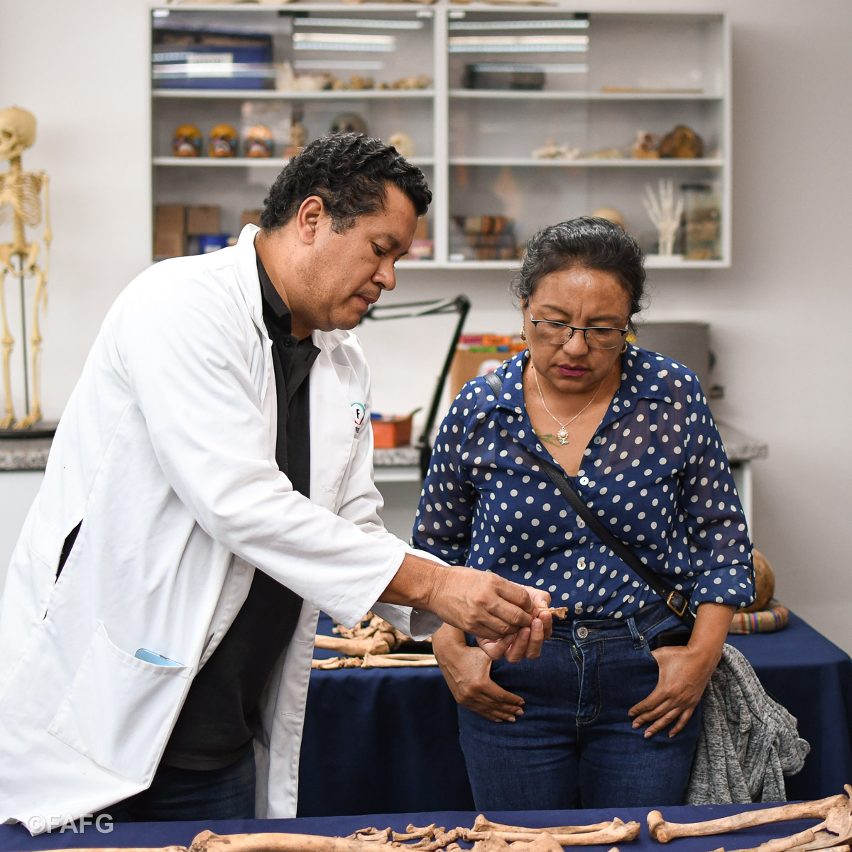 FAFGuatemala's tweet image. Queremos expresar nuestro agradecimiento a los familiares de personas desaparecidas de San Lucas Tolimán, #Sololá, que nos visitaron recientemente. 

Su confianza para la búsqueda de sus seres queridos nos motiva a seguir adelante con nuestro trabajo #científico y #forense.