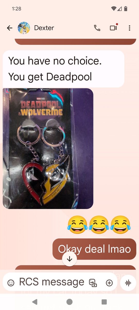 GIZMOgottWETT's tweet image. When you marry the movie guy 
😂❤️💛

@fresh_Start69 @DeltaVidCast 
#DeadpoolAndWolverine