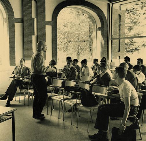 Physics In History tweet media