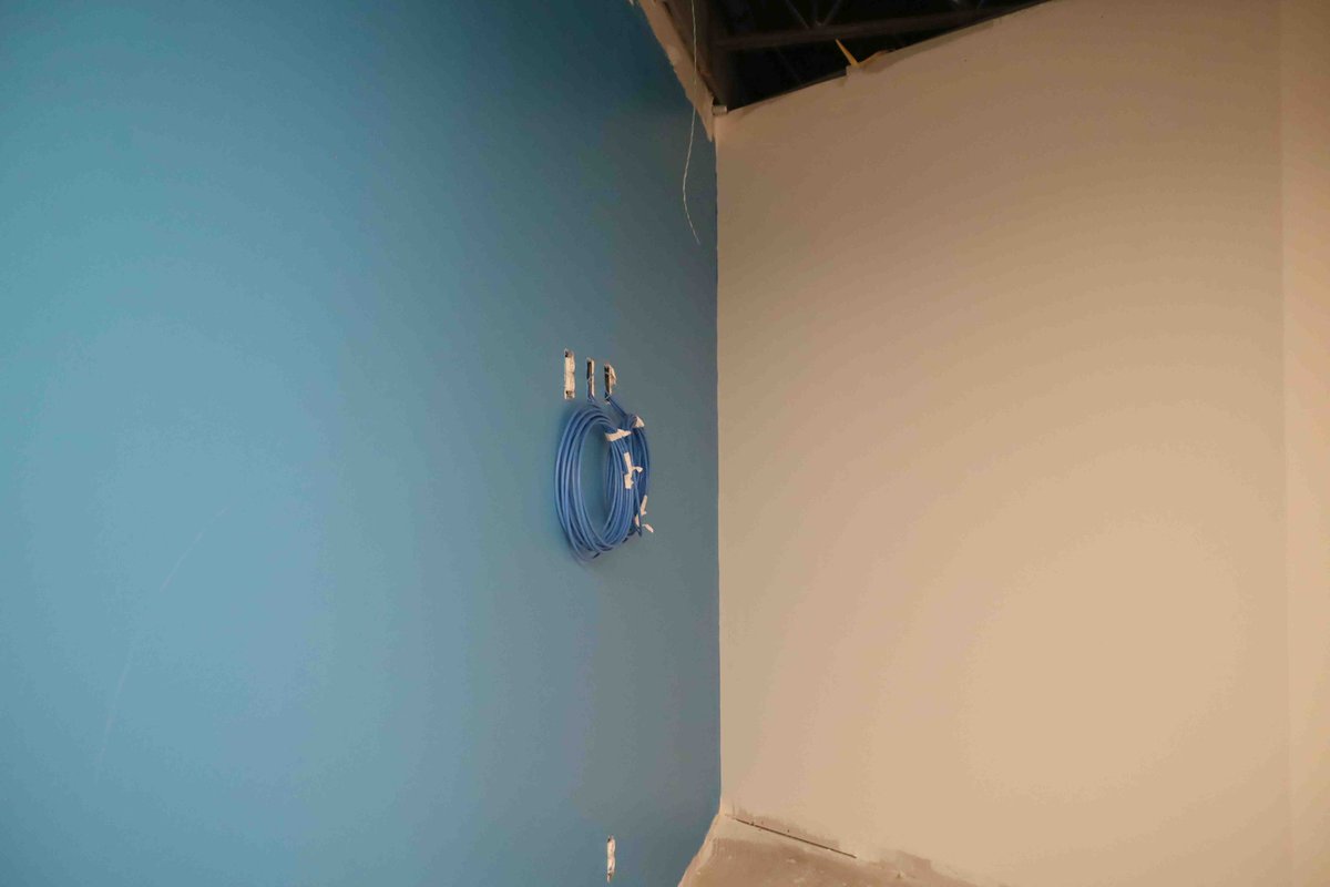 Alton_Works's tweet photo. Pops of color are surfacing at the Wedge Innovation Center. From tiles in bathrooms to paint in offices, spaces are starting to come to life in the building!

#AltonWorks #AltonIL #AltonIllinois #innovation https://t.co/IHaehiWdSM