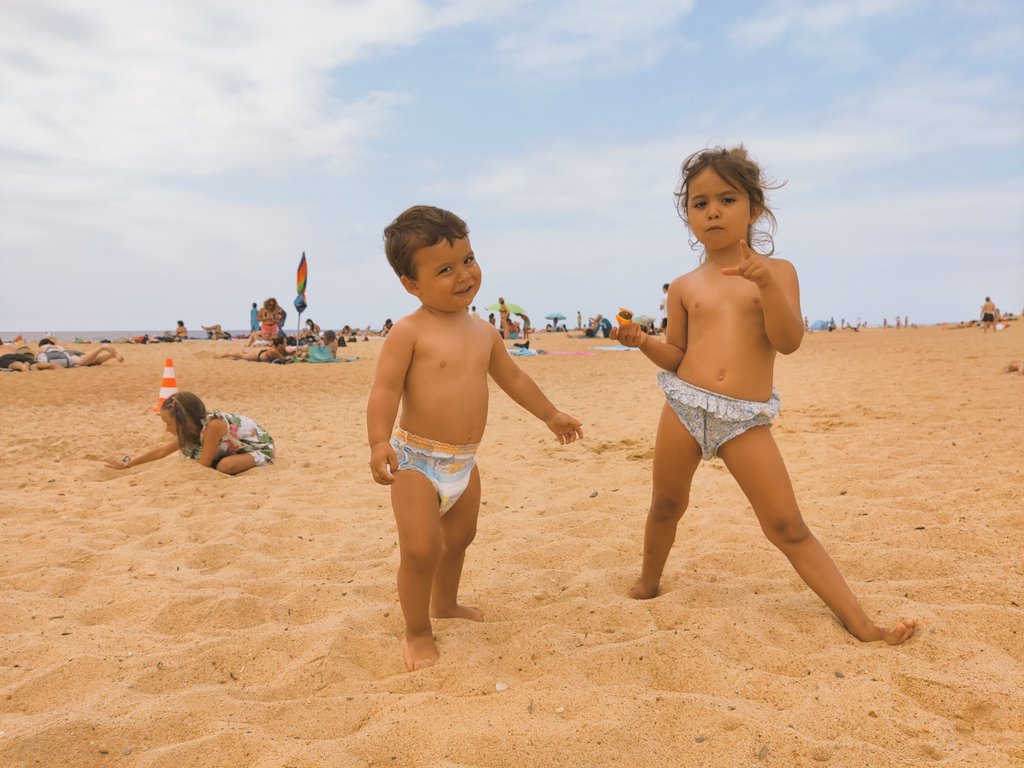 CastielloMTG's tweet photo. Puente familiar en el Sur de Francia! 🥳🇲🇫

#Labenne
#Capbreton
#Ondres
#Hossegor
#LesLandes https://t.co/uWRxXCXneY