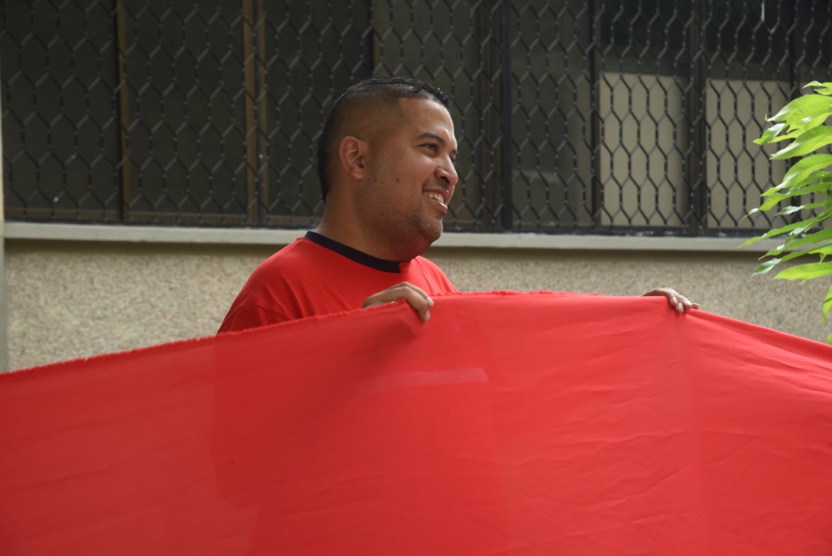 SenaAtlantico's tweet photo. Estamos felices porque nos sumamos a un proyecto de ciudad para celebrar el Centenario del @JuniorClubSA ❤️ https://t.co/ij0UKcIzQ0