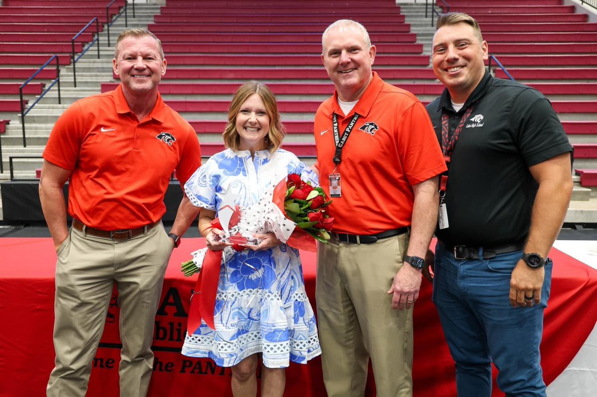 cabotsd's tweet photo. Congrats to Cabot Public Schools "Teacher of the Year" Melani Blansett for being named a 2024 Top 14 Regional Finalist for AR Teacher of the Year! Mrs. Blansett will be recognized at the Governor's Mansion Aug. 5 where four state semi-finalists will be announced! #pantherproud https://t.co/1ASZZjrn4R