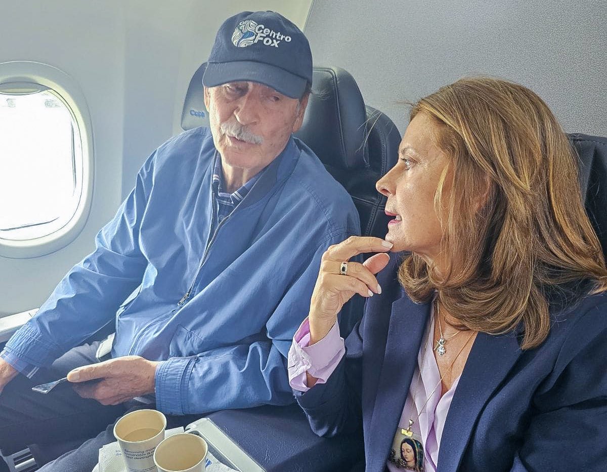 El señor <a href="/VicenteFoxQue/">Vicente Fox Quesada</a>, después de cantar fraude en México tras una aplastante victoria de Claudia Sheinbaum, ahora quiere venir a Venezuela a hacer lo mismo como parte de una AGENDA INTERVENCIONISTA y sin autorizo del Consejo Nacional Electoral (CNE). 

NO PASARÁN!!!!