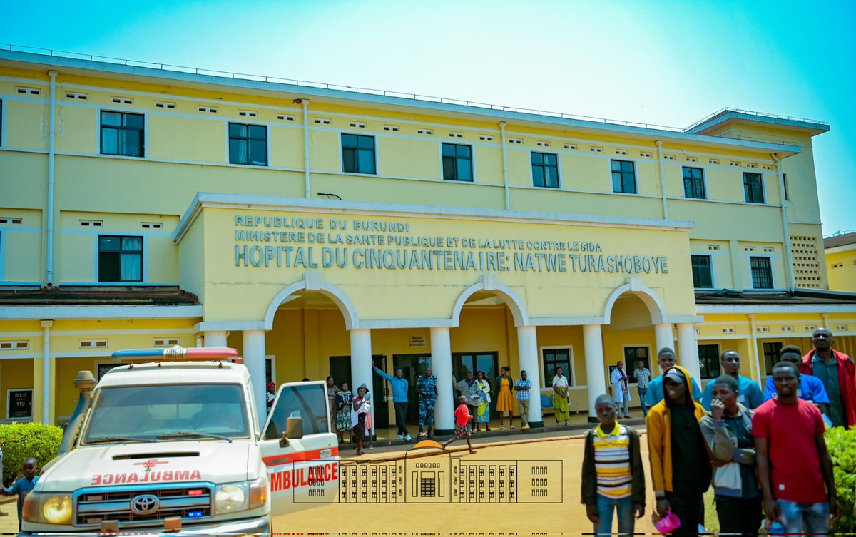 NtareHouse's tweet photo. #Burundi: Visite par SE @GeneralNeva d'un bloc de pédiatrie et d'un chantier du bloc de gynécologie de l'hôpital du Cinquantenaire Natwe Turashoboye de #Karusi. #OBUHA a un délai d'exécution de 24mois pour terminer les travaux. #Karusi #Inkebuzo https://t.co/VIrmlPToIR