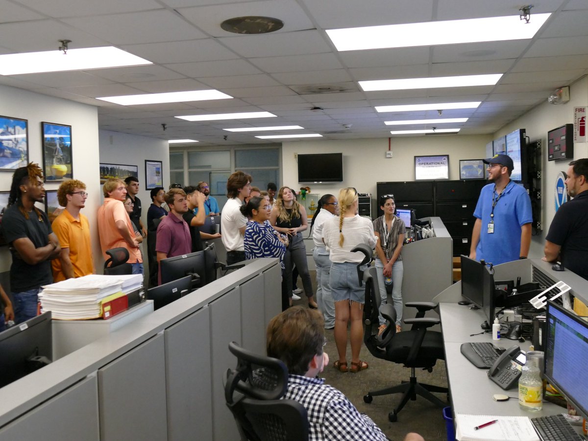 databuoycenter's tweet photo. Yesterday we were a site stop for @NASAStennis's #NationalInternDay tour! Our team welcomed interns from various orgs and shared more about the work we do here at #NDBC.
๐ Interested in an #NDBC #STEM internship or know a student who would be? Go here: https://t.co/CPmc6HhSw2 https://t.co/zuCFfbs054