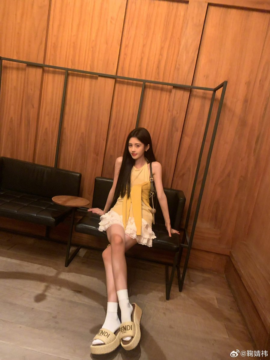JuJingyi_th's tweet photo. 20240726|| เสี่ยวจวี Weibo Update♡︎ 

꒰Trans🍊꒱
📸 

#鞠婧祎 #JUJINGYI #จวีจิ้งอี https://t.co/VoV0ZBE5Ao