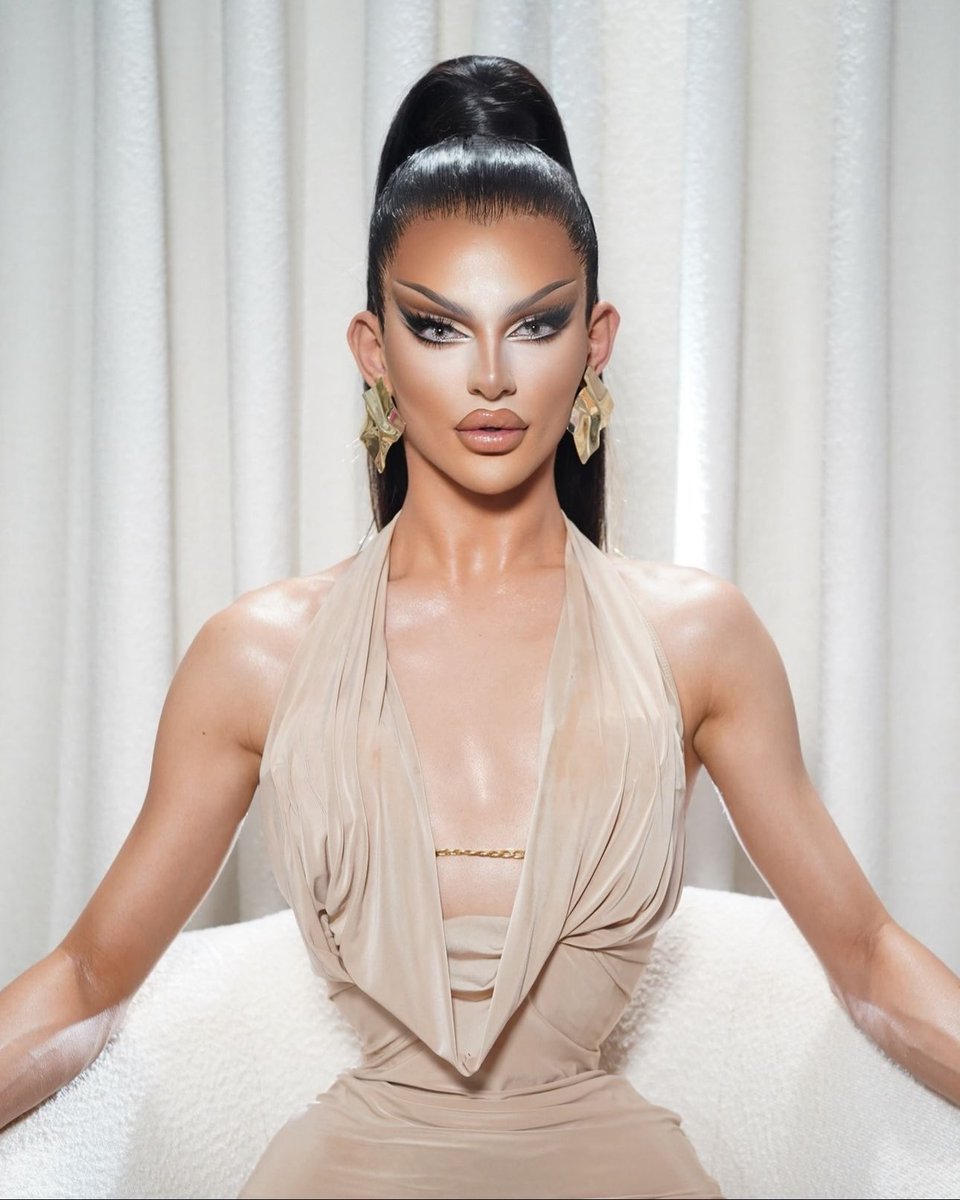 krystal_versace's tweet image. My first & ALL NEW @YouTube video OUT NOW!!!link below💋
youtu.be/Y1B7NQKQBrI?si…