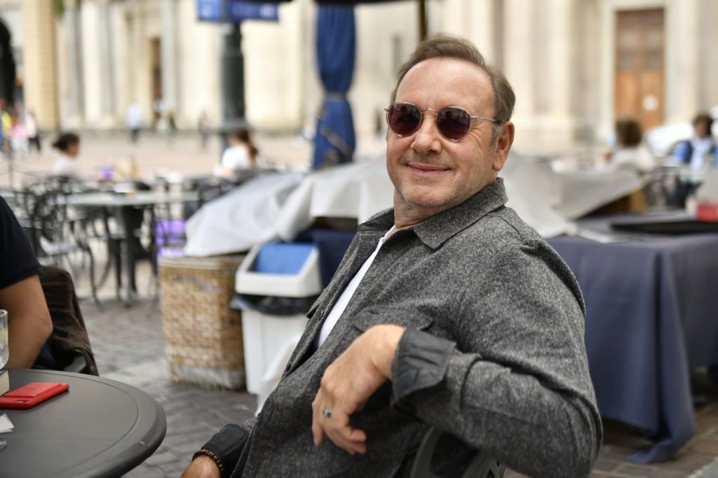 JuanC_Rdgz's tweet photo. 🎬 Happy Birthday Kevin Spacey 🎂🎬
#KevinSpacey #TheUsualSuspects #RogerKint #Verbal #AmericanBeauty #LesterBurnham #SupermanReturns #LexLuthor #HappyBirthdayKevinSpacey https://t.co/fm5HYDK12k