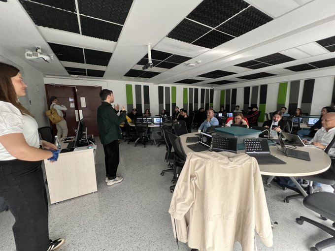 ScianLab tweet picture