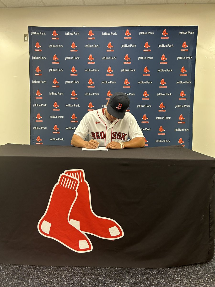 Bouch (@alexbouchard07) on Twitter photo always been a dreamer <a href="/RedSox/">Red Sox</a>
thank you <a href="/LehighBaseball/">Lehigh Baseball</a> and <a href="/LehighU/">Lehigh University</a> for the best two years of my life. excited to officially begin the next chapter of my career. real work starts now- go Sox!!! #DirtyWater always been a dreamer <a href="/RedSox/">Red Sox</a>
thank you <a href="/LehighBaseball/">Lehigh Baseball</a> and <a href="/LehighU/">Lehigh University</a> for the best two years of my life. excited to officially begin the next chapter of my career. real work starts now- go Sox!!! #DirtyWater