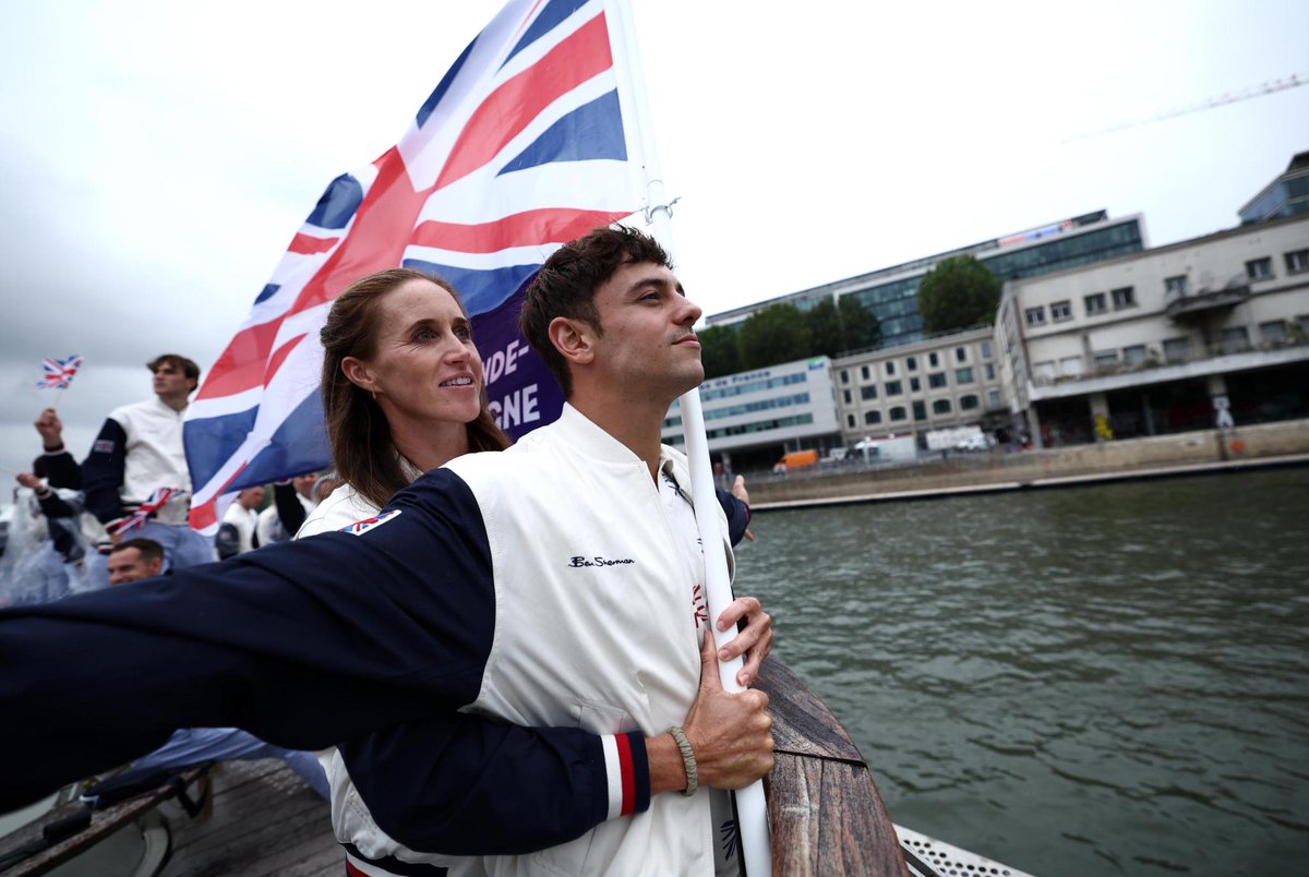 Welcome <a href="/TeamGB/">Team GB</a> 🇬🇧 
Our heart will go on!
#Paris2024