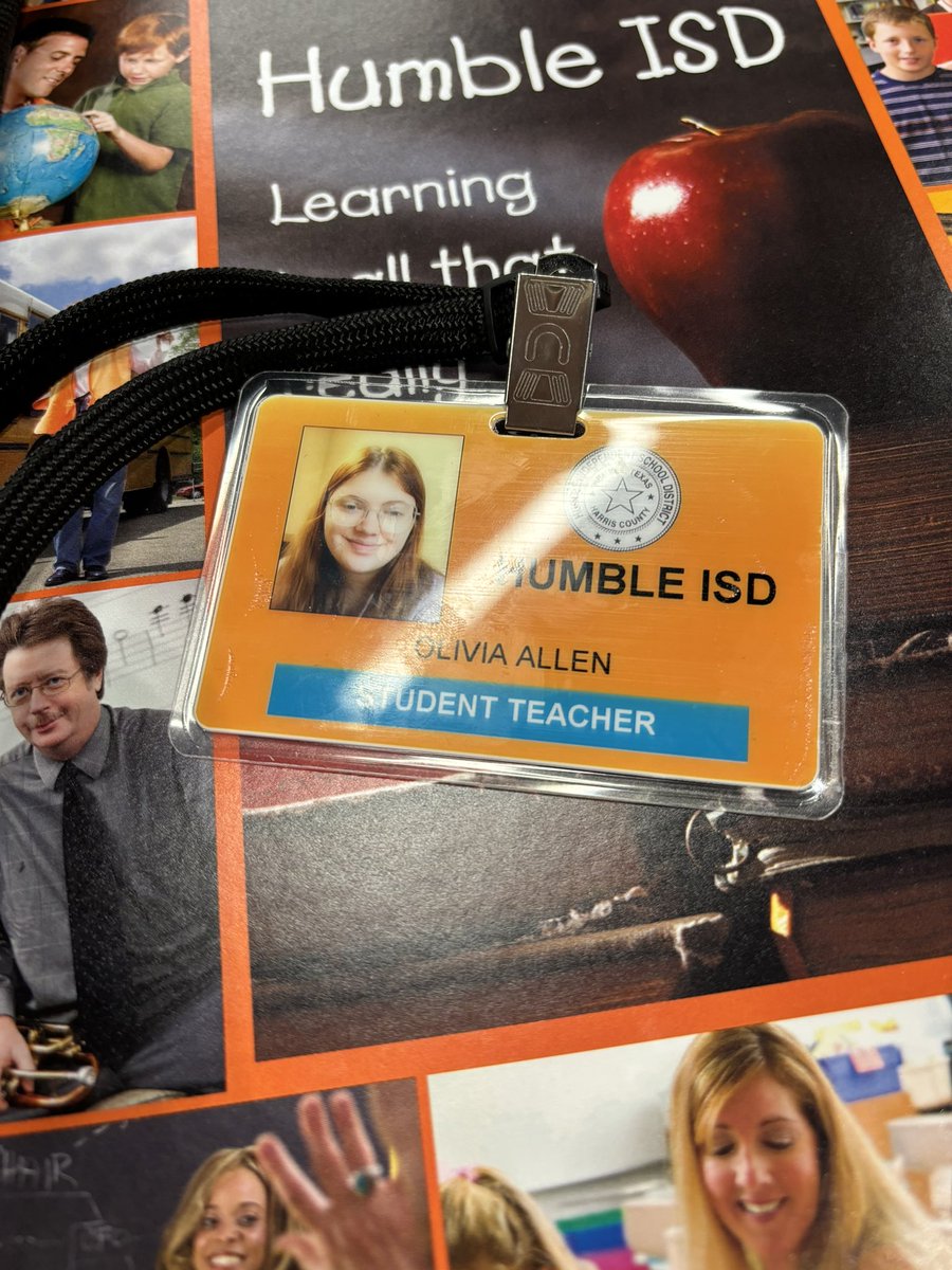 MarcusAllen1977's tweet photo. Now I feel super old π My daughter @OliviaCoraAllen is starting her student teaching this Fall!!! Thank you @HumbleISD #HumbleStrong and #ProudDadMoment https://t.co/lEU7G8YB1e