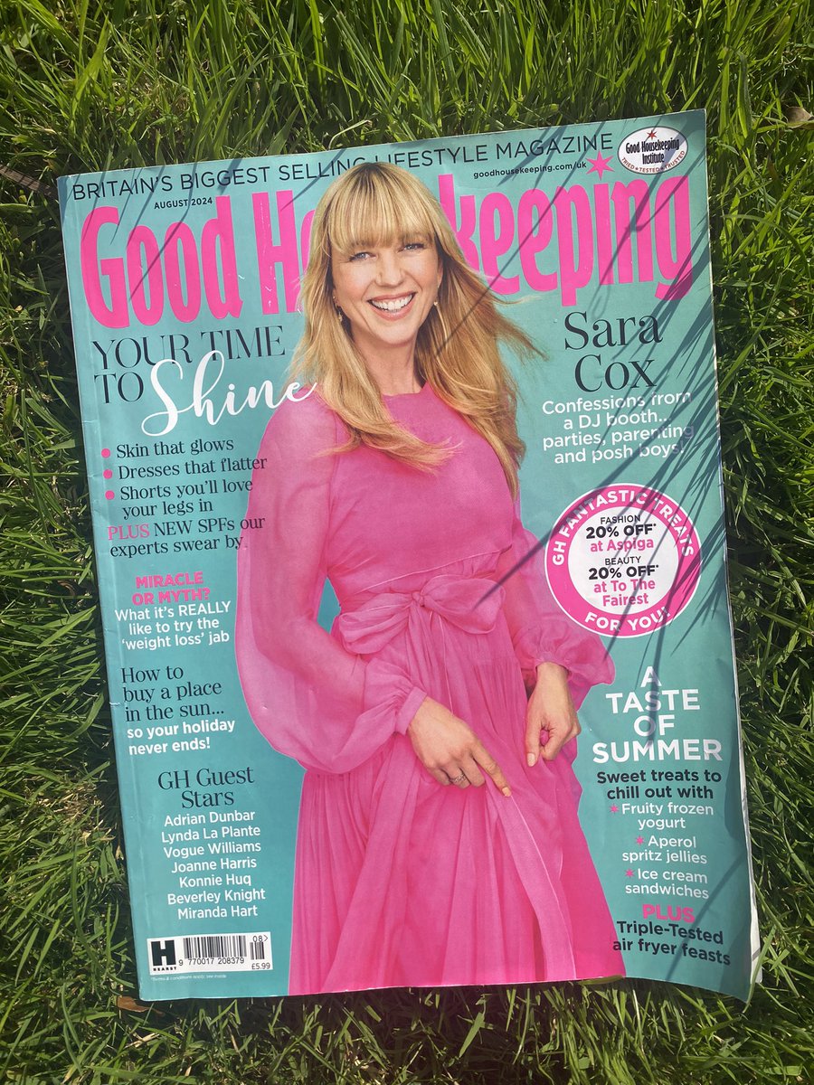 LondonPerfume's tweet image. Pick up a copy of the August issue of @GHmagazine for details of our special offer! Gorgeous @sarajcox on the cover and another brilliant offer from  @aspigalondon - don’t miss out!