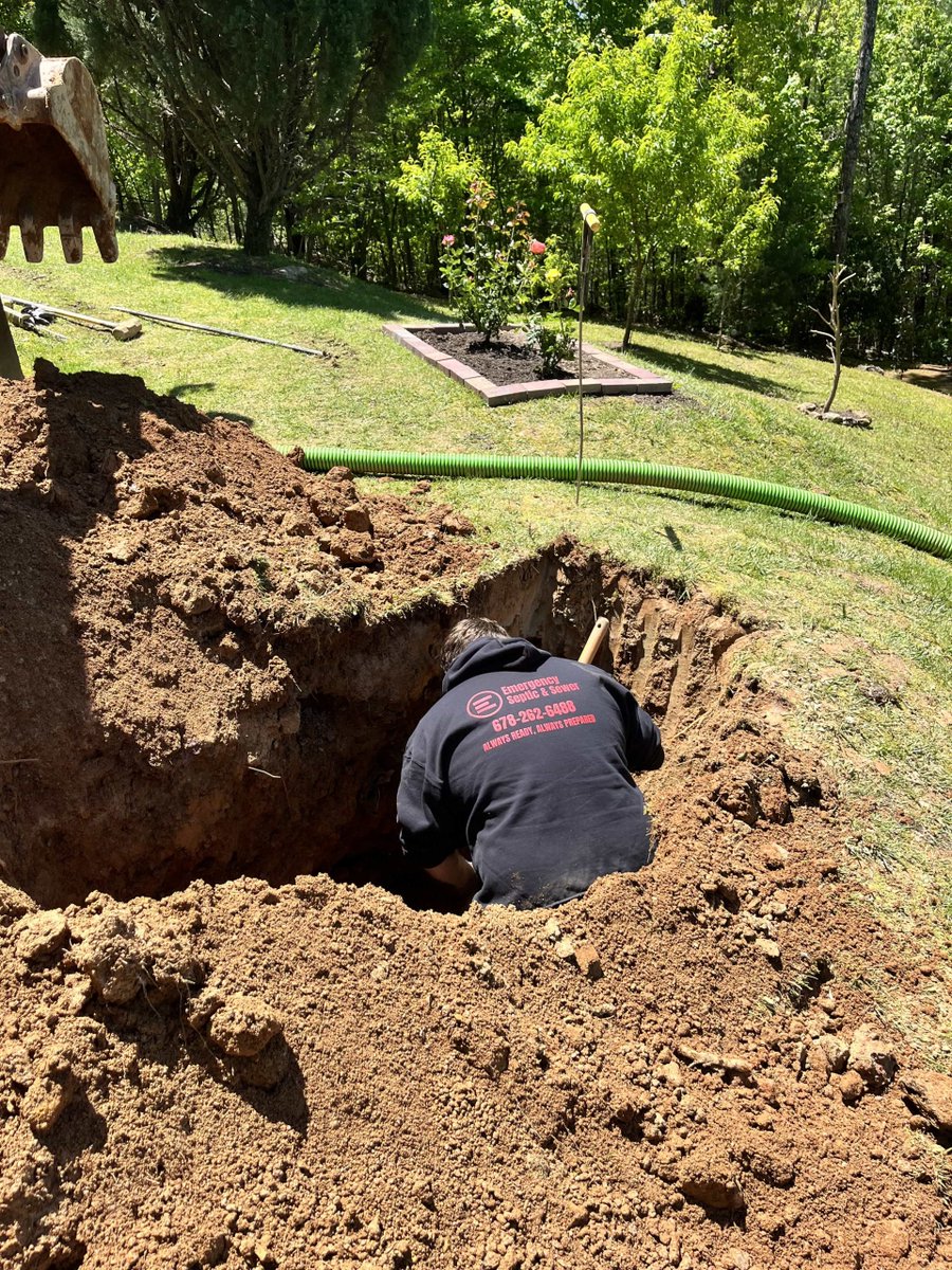 EmergencyssATL's tweet image. Trust us to keep your system running smoothly—call today for dependable, high-quality septic solutions!
#EmergencySepticAndSewer #SepticSystemRepairs #SepticReplacement
bit.ly/3Sp1wNo