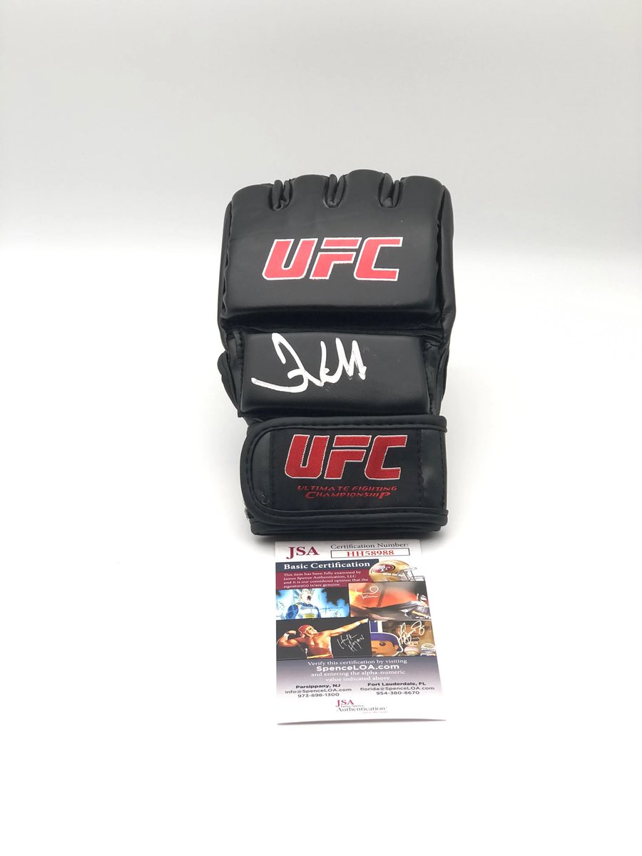 🚨 DAY 9/10 OF GIVEAWAYS 🚨

ONE MORE SLEEP LETS GOOOOOOOO

ON DAY 10 I WILL BE DOING A 10 PIECE BUNDLE WITH DIFFERENT WINNERS!

SIGNED FRANK MIR GLOVE.

LIKE, RETWEET, COMMENT FAVORITE MIR WIN!!

(a bit lackluster today cause tomorrows Manchester giveaway is gonna be insane.)