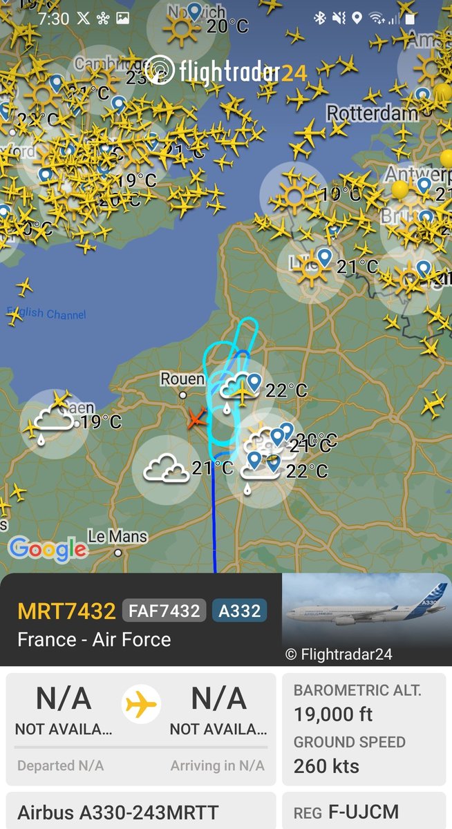 BloodyPolitics's tweet photo. Looks like most of France is a No-Fly Zone this evening except for French Military.
#FAF7432 #FUJCK #
#mzrt33 🇫🇷 https://t.co/ua5ICFQcKI https://t.co/wrldAbprsG