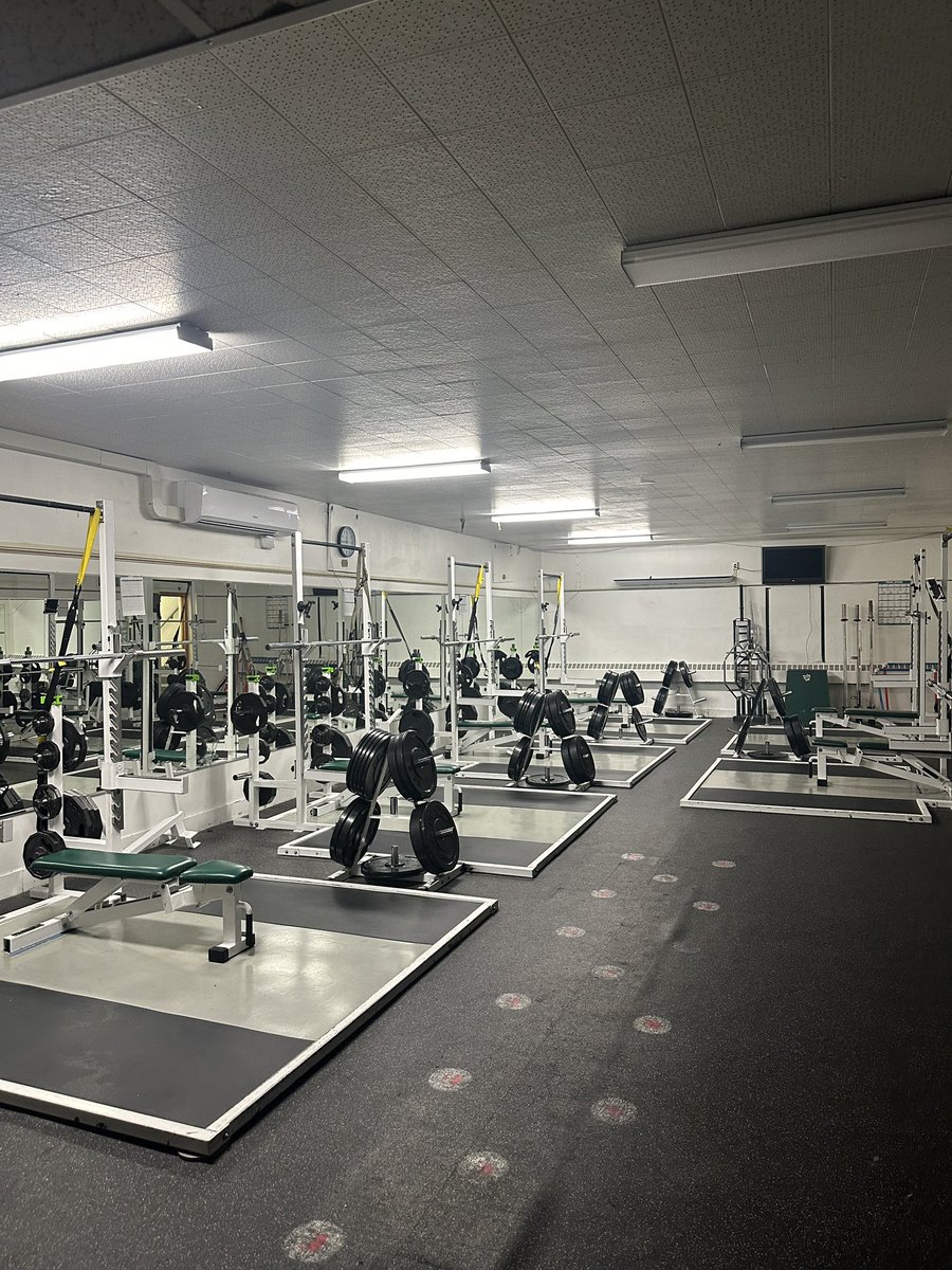 samtduffy's tweet photo. Place was buzzin 45 minutes ago with 30 HS athletes tryna get better. Run it back Monday! https://t.co/tOyTKjQJRN