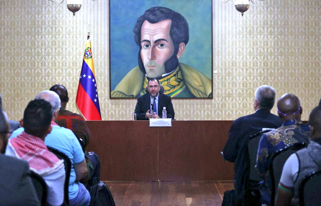 Yvan Gil tweet media