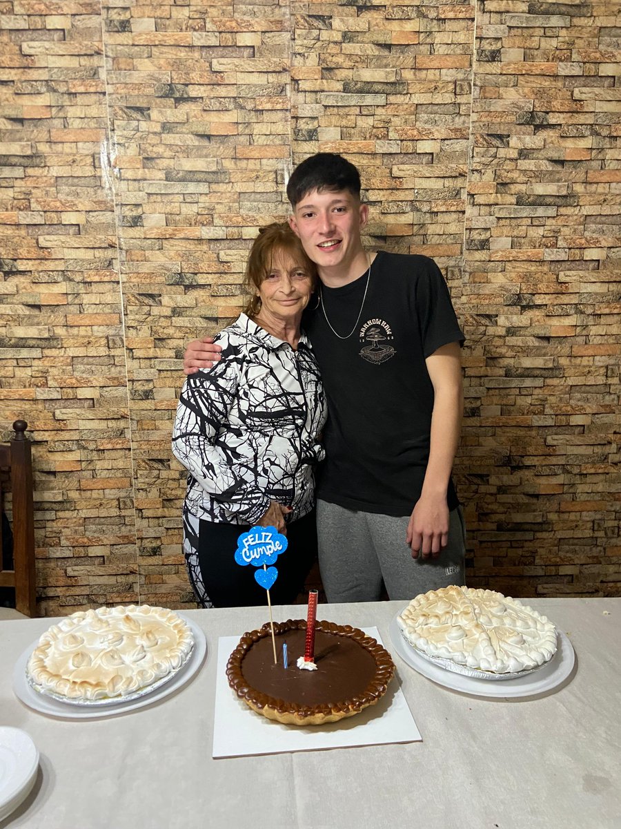 Gracias abuela por nunca dejarme tirado,por estar siempre,todo lo que siento por vos se define en un te amo ❤️