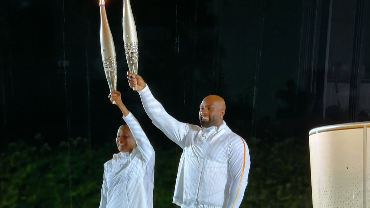 therichieryder's tweet photo. Yussssss #OpeningCeremony https://t.co/2Z2PgEHEVJ