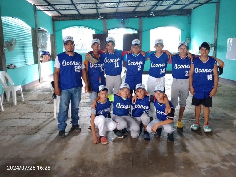 OC baseball jerseys being worn by a team in Nicaragua! Thanks to Brandon Wilkes for getting these to the Christ Thru Baseball org! So neat to have OC Baseball represented in Central America with a great cause behind it! ⁦⁦<a href="/OCHS_Athletics/">OC Warrior Athletics</a>⁩ ⁦<a href="/OCHSwarriors/">OCHS</a>⁩  #WeAreOne