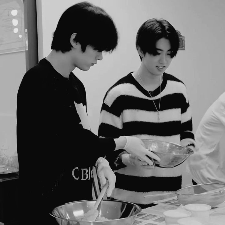 j1_sunn's tweet photo. 열정  ♥︎  𝖼𝖺̂𝗆𝖾𝗋𝖺.   있는,  𝖺𝗆𝗈𝗋.  ───  v.log². https://t.co/SgcHYwSkWd