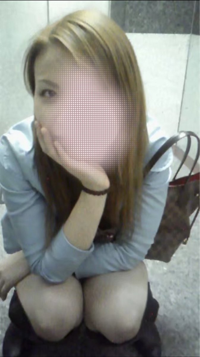 TLSW1222's tweet photo. 最近まったくエロいことが無いので
妻が若い時の写真をアップ https://t.co/nE1FZSyDwL