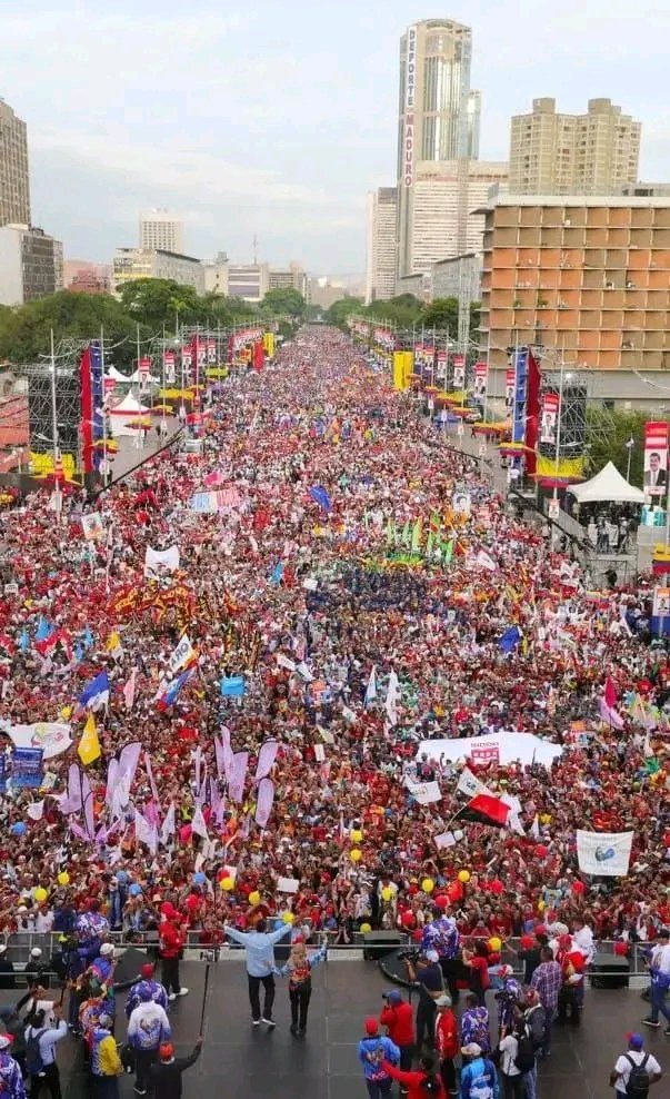 Apoteosico: ¡Venezuela con Maduro!