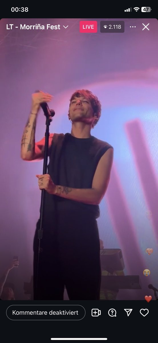 LovesSaturdays's tweet photo. Oh @Louis_Tomlinson
Thank you a million times over and over again for bringing back Saturdays tonight. I’ll take it as my birthday gift and keep it in my heart!❤️
And your smile makes everything so much better.
#LTFestivals24
#LouisAtMorriña
#SummerWithLouis https://t.co/ssOVp5rlCY