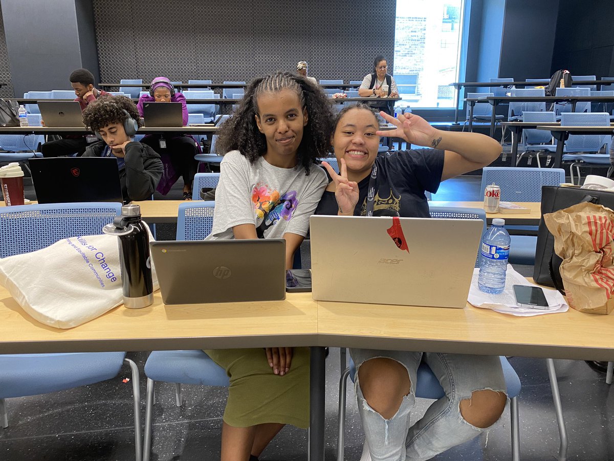 tdsb_cebsa's tweet photo. Today, we wrapped up another great week of the 2024 Black Student Summer Leadership Program. Junior Leaders spent the morning working on their Youth Participatory Action Research projects and developing their research skills.

#tdsbcebsa #TDSBSummer2024 #BSSLP https://t.co/YrGZGbue96