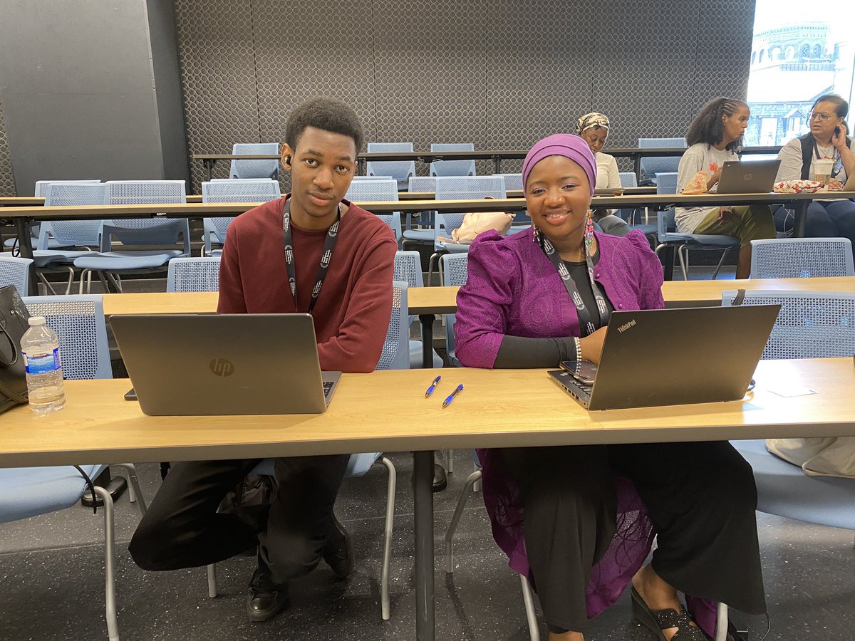 tdsb_cebsa's tweet photo. Today, we wrapped up another great week of the 2024 Black Student Summer Leadership Program. Junior Leaders spent the morning working on their Youth Participatory Action Research projects and developing their research skills.

#tdsbcebsa #TDSBSummer2024 #BSSLP https://t.co/YrGZGbue96