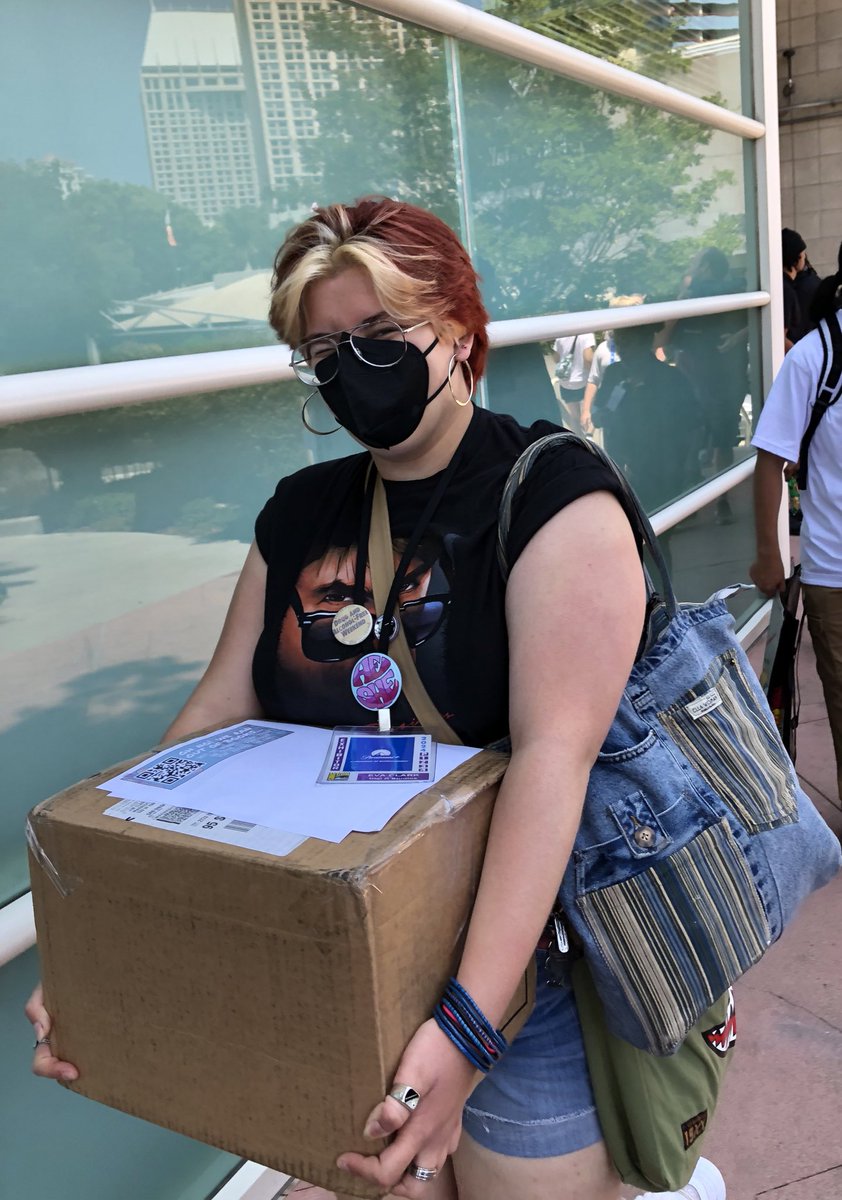 PWritersU's tweet photo. Our shipment of LONG-WINDED has arrived just in time for the #SDCC weekend rush! And they’re looking pretty spiffy, if we do say so ourselves… Stop by and grab a copy for yourself! Booth 2103 with Dial R Studios, directly under the Independent Press banner. https://t.co/0eRlcbuGCP
