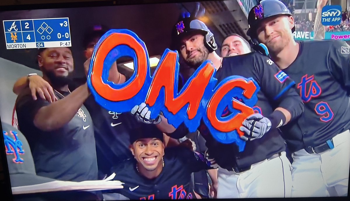 KFCBarstool's tweet photo. HANG IT IN THE LOURVE! https://t.co/1z4eZoa5SA