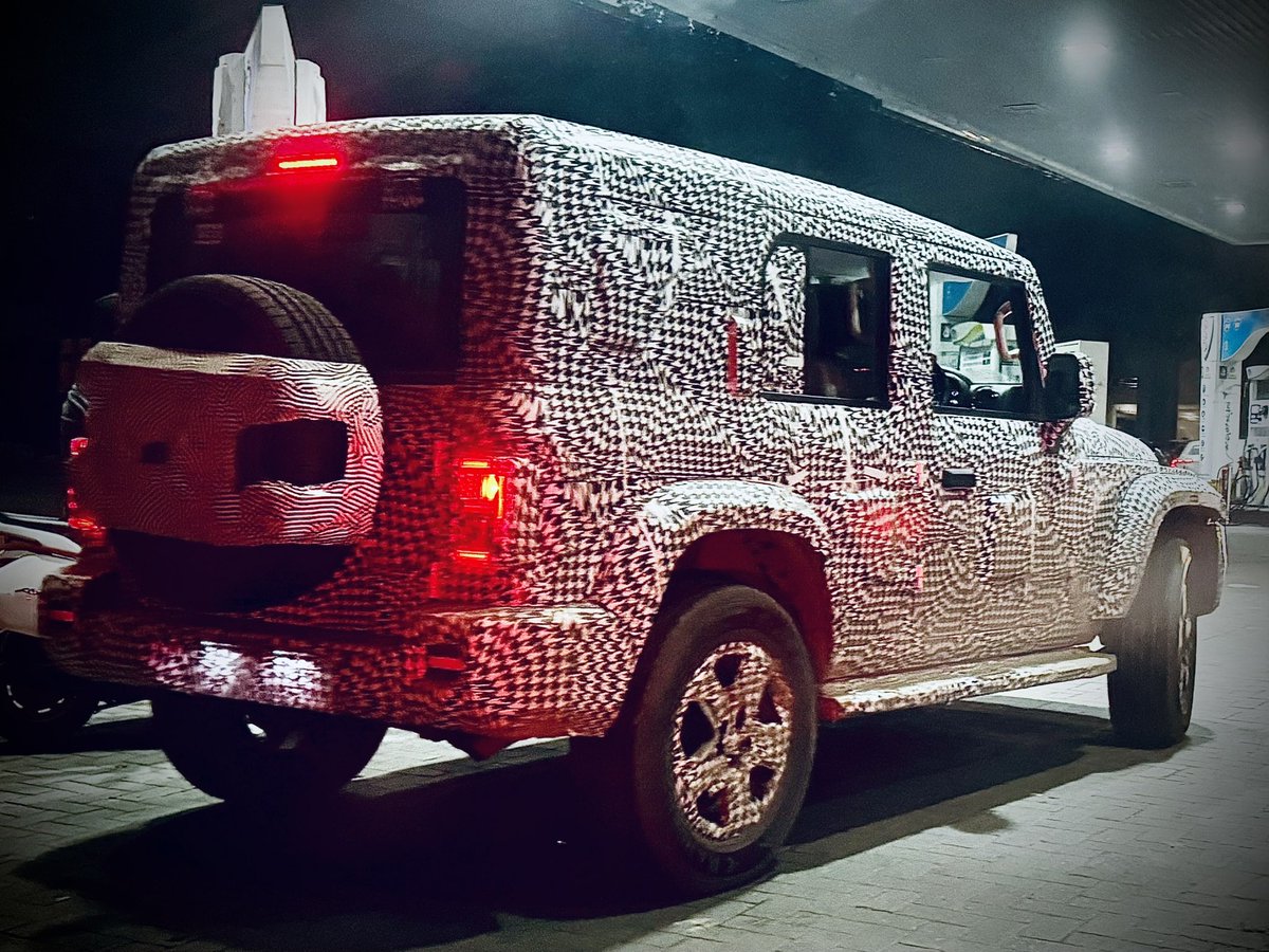 IBT_Auto's tweet photo. Mahindra Thar Roxx spotted testing in Bengaluru. 

Official launch on August 15, 2024.

What do you think?

#TharROXX https://t.co/8bPEidOF9o