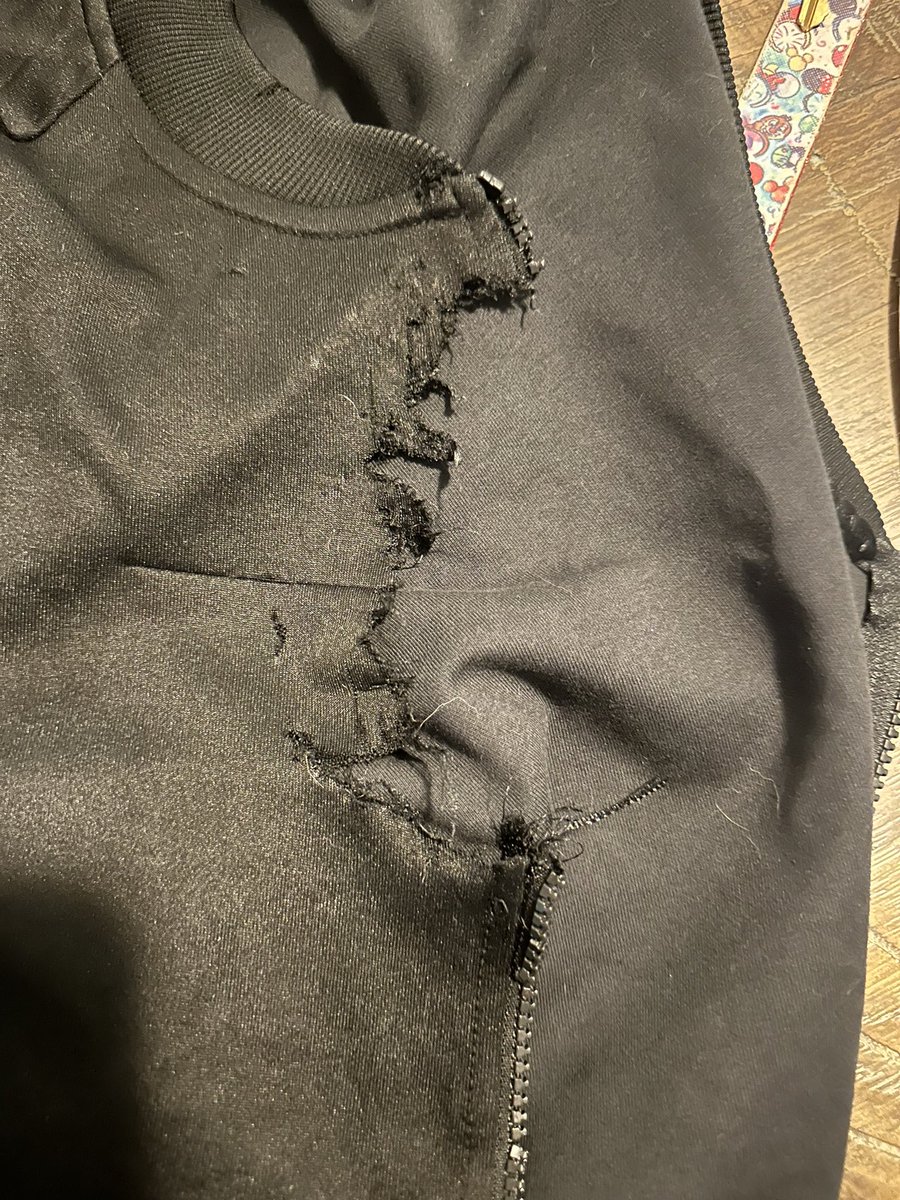itsANTbitch's tweet photo. @BeMagenta I just ordered a couple jackets and a shirt from you guys and my dog ate the jacket before I could wear it, would it be possible to get a replacement? I figured it’s worth a shot! I work at one of the new experience stores and need the new swag! https://t.co/lCbo5mc0Rn