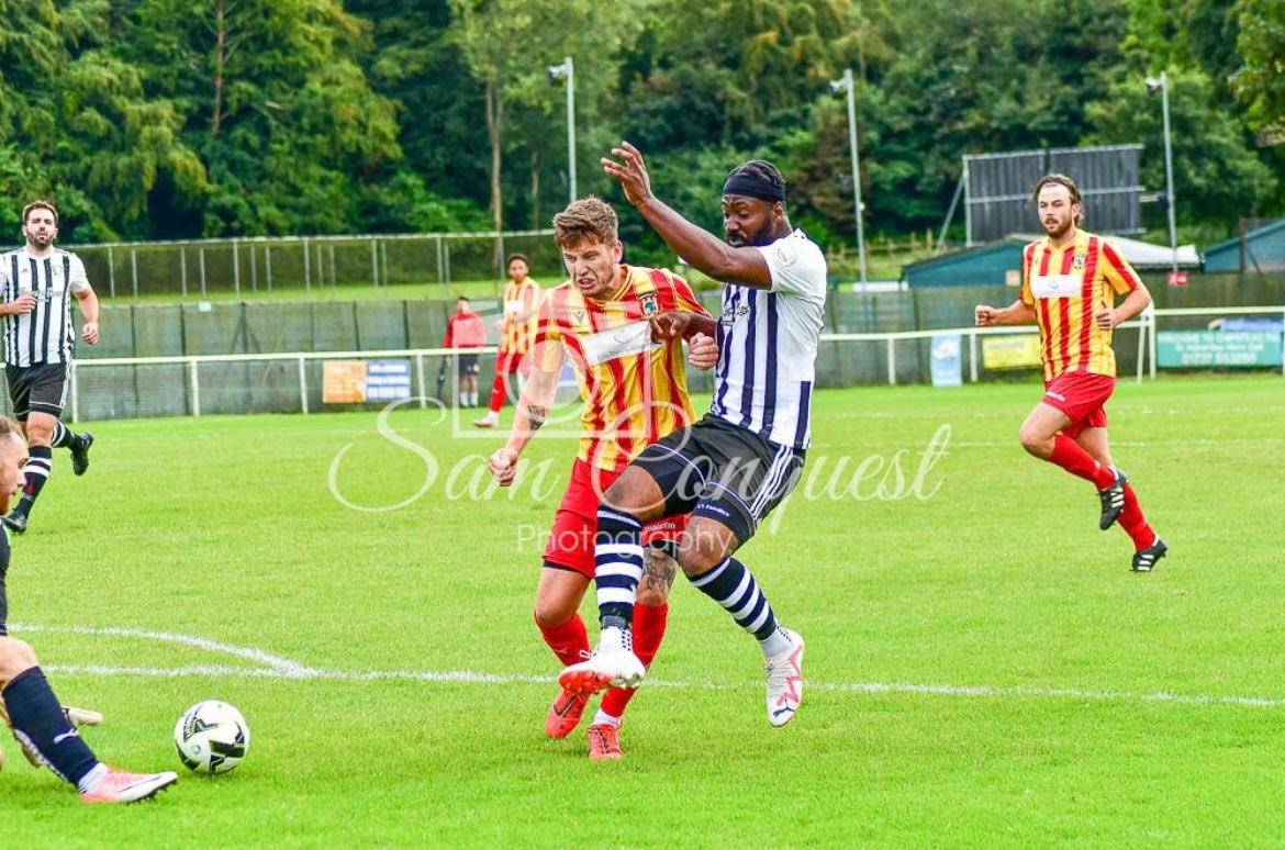 Lingfield_FC's tweet photo. RETAINED - Final one for the day is centre half Luke Richardson, unfortunately no picture with the gaffer. Delighted to be able to keep hold of the Managers Player of the Year 23/24, despite plenty of interest from teams in the league above💛❤️ https://t.co/KpX0lfo7ev