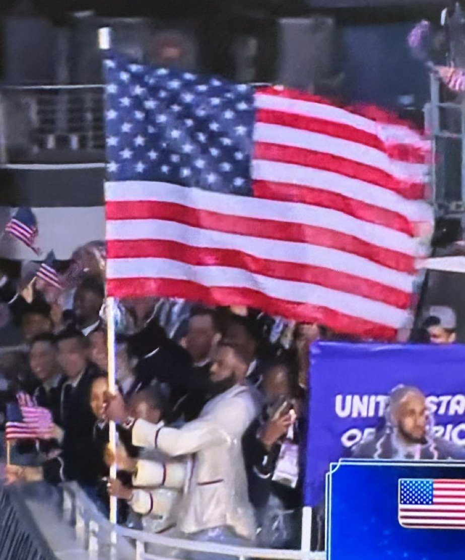 Lakers Lead tweet media