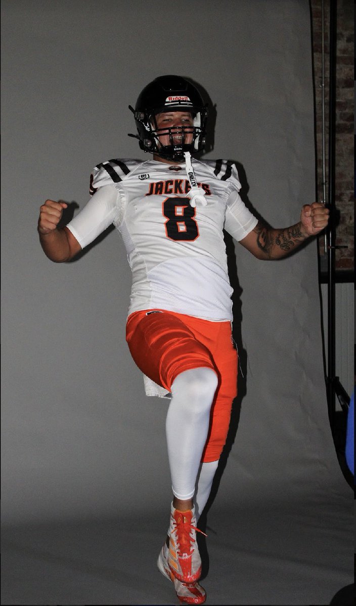 Preps352's tweet image. It’s almost time to drop the initial #Lake8 Rankings! 

Will the Burg stay on top or a will a new contender make way for the top spot! 

#LakeCounty #Preps352 #FLAHSFB #Preseason 

@leesburghsfb @FootballTavares @ERHSFB @MDCanes19 @LMHS_HawksFTBL @eustis_football @FootballSlhs