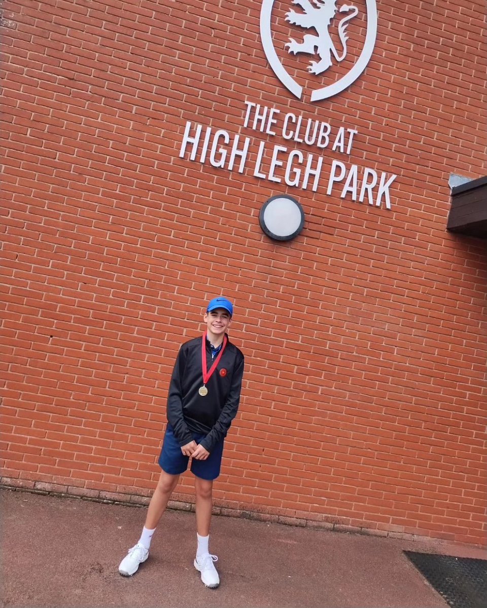 GabrielGolf19's tweet photo. Great day on Monday @SandMoorGC playing in the U16's @Lancashiregolf vs @YUGCUK match - happy to help Lancashire secure the win🌹
Followed by a good +1(72) playing at High Legh Park GC, taking 1st place &amp; securing a place in the tour finals in August! 🥇
#golfer
#ontothenext https://t.co/HIa3PhEZG9