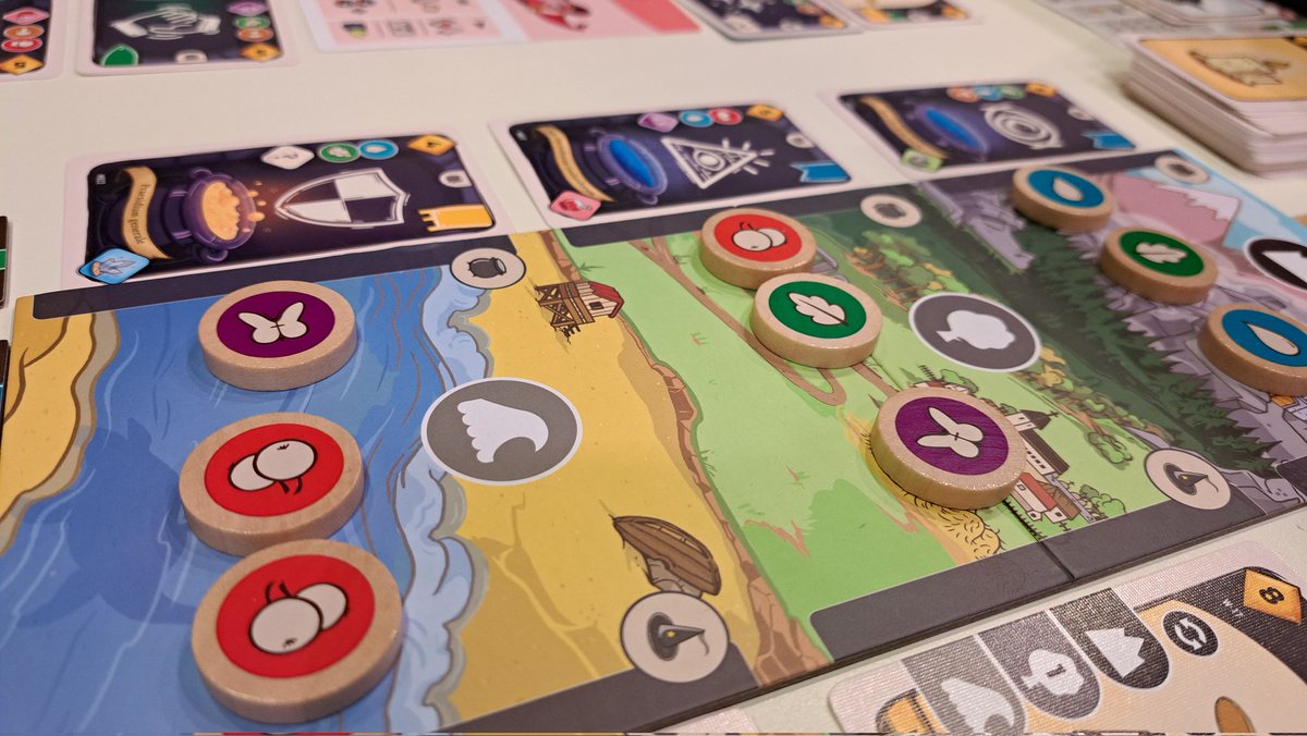 Sibi30015224's tweet photo. #Witchdom haben wir auf der #BerlinCon gespielt und mitgenommen. Netter kleiner Absacker bzw. gut was für meine Wenigspieler-Runden oder Neulinge beim Spieletreff. Bisschen Deckbuilding, Ressourcen sammeln, Aufträge erfüllen, Set-Collection. Geht zu zweit in 20 Minuten. 🙂🧙‍♀️🕷 https://t.co/FNFmSI8Zla